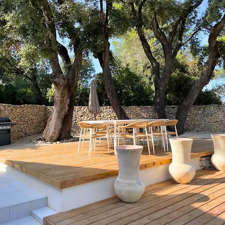 Apartament Clos Mahistre, 4 Etoiles, Clim & Piscine Nîmes